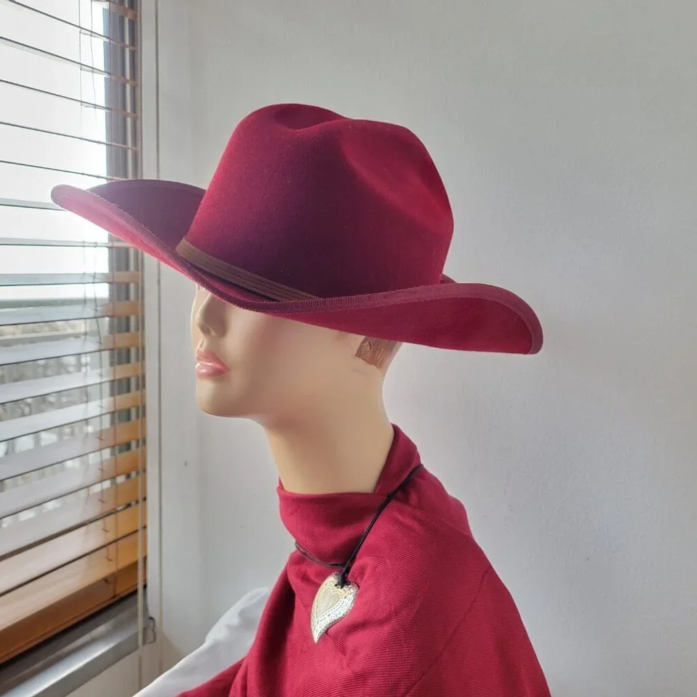 Goorin Bros’ Women's Burgundy / Wine Cowboy Wide Brim Fall/Winter Hat